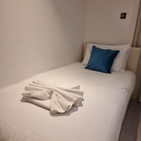 F2- Basement Studio Fits 1 Near Paddington Londen Buitenkant foto