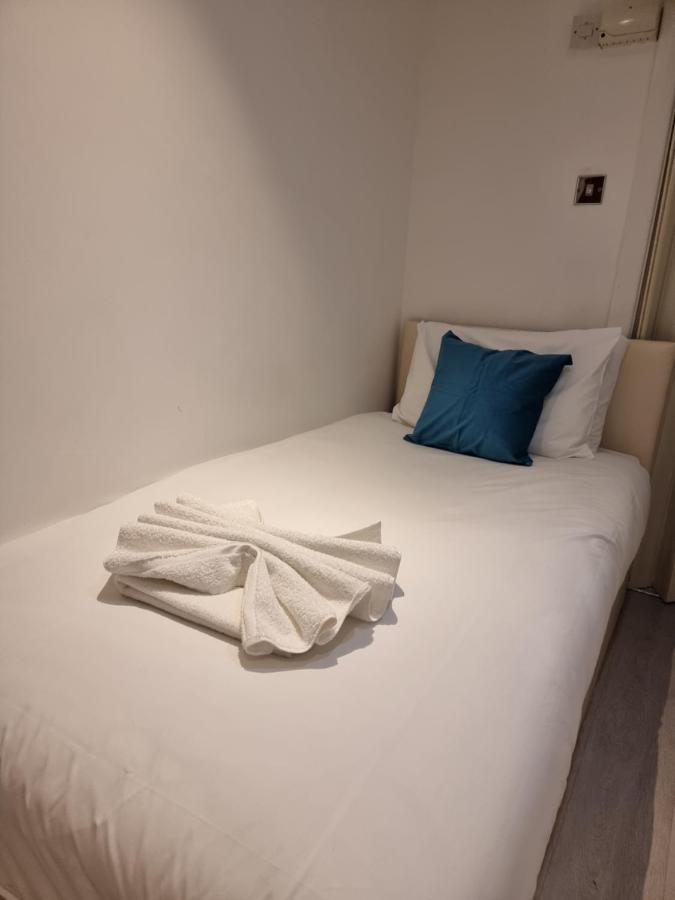 F2- Basement Studio Fits 1 Near Paddington Londen Buitenkant foto